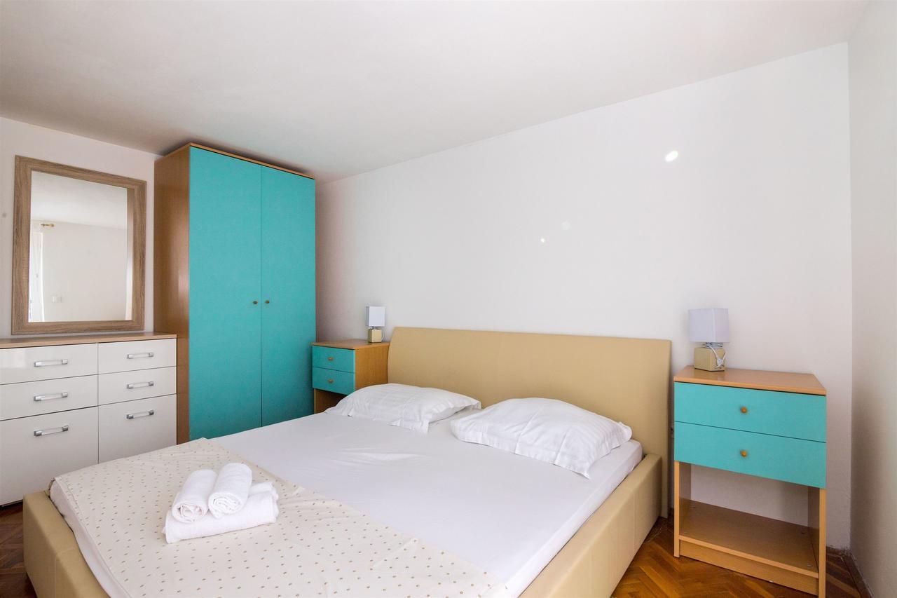 Apartments Antonija Drvenik  Ngoại thất bức ảnh