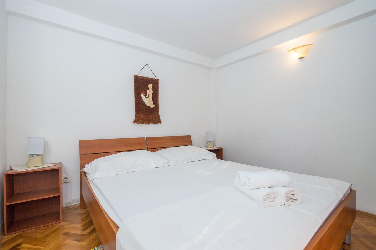 Apartments Antonija Drvenik  Ngoại thất bức ảnh