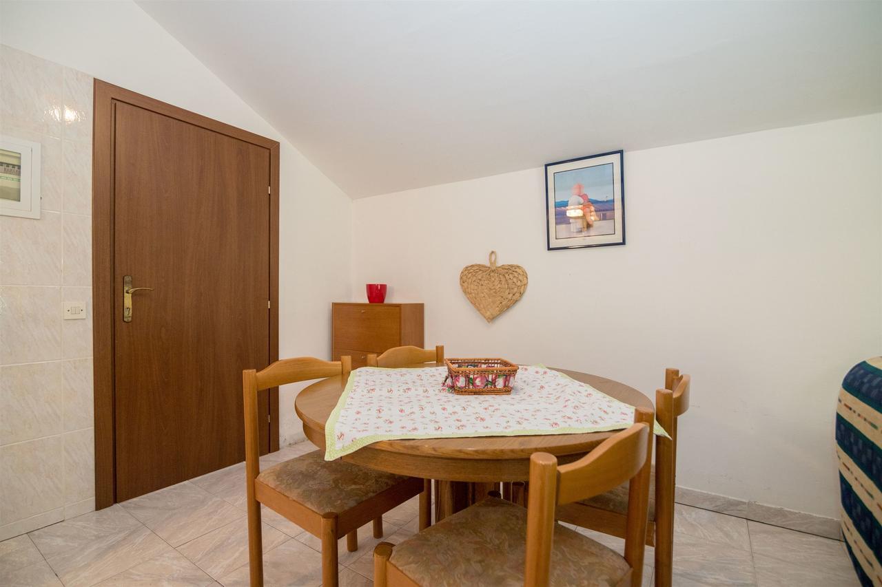 Apartments Antonija Drvenik  Ngoại thất bức ảnh