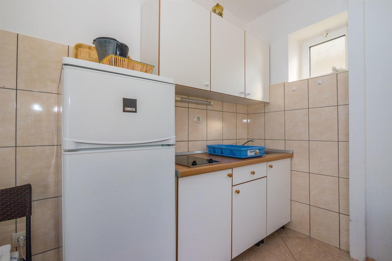 Apartments Antonija Drvenik  Ngoại thất bức ảnh