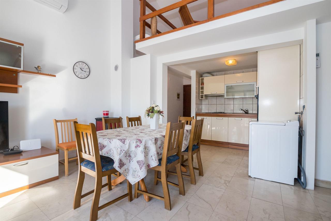 Apartments Antonija Drvenik  Ngoại thất bức ảnh